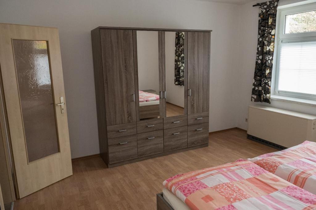 Ferienwohnung Otto Klingenthal Luaran gambar